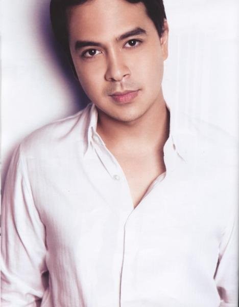 John Lloyd Cruz fotoğrafı