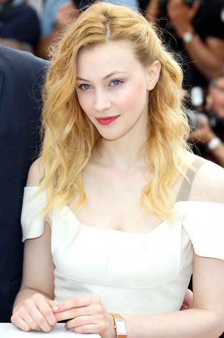 Sarah Gadon Fotoğrafı