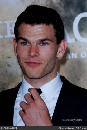 Josh Helman fotoğrafı