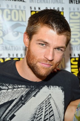 Liam McIntyre fotoğrafı