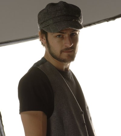 Tyler Hynes fotoğrafı