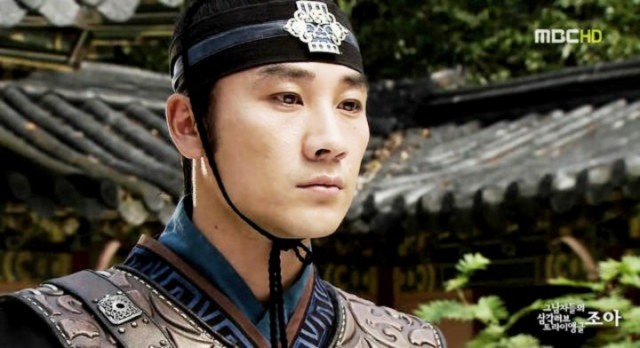 Uhm Tae-woong Fotoğrafı