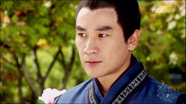 Uhm Tae-woong Fotoğrafı