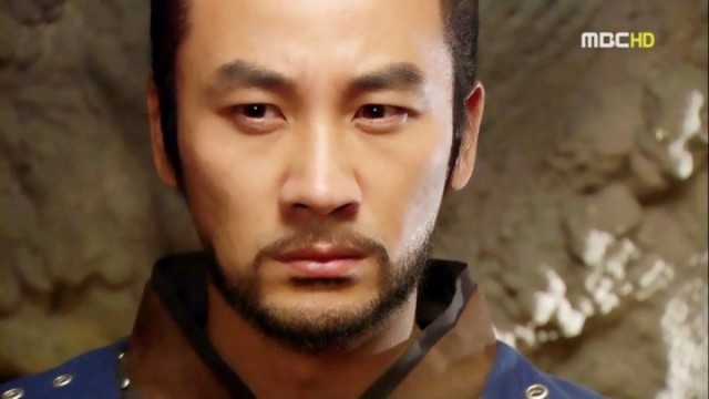 Uhm Tae-woong Fotoğrafı