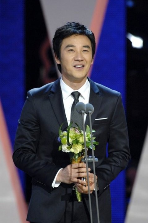 Uhm Tae-woong Fotoğrafı