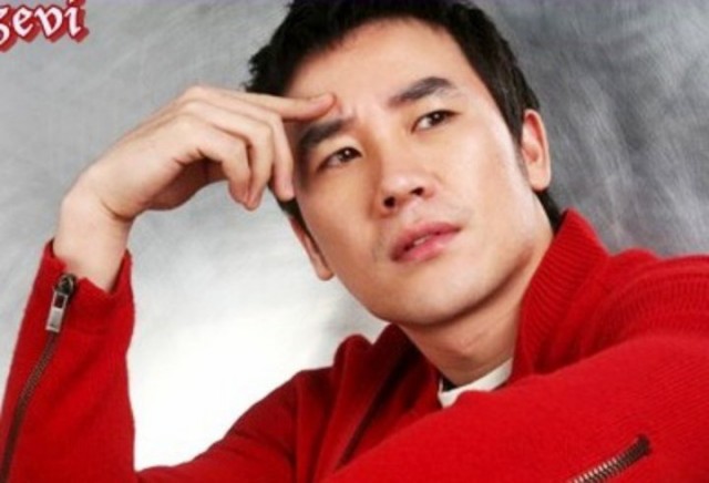 Uhm Tae-woong Fotoğrafı