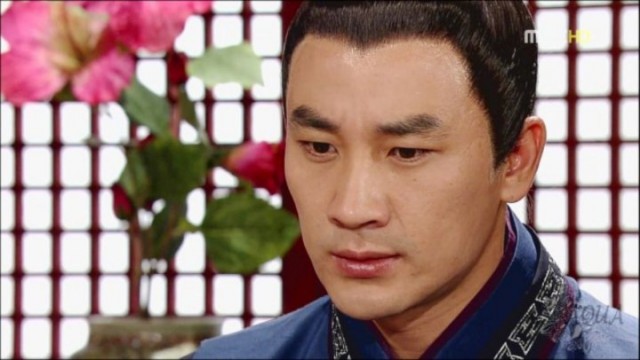 Uhm Tae-woong Fotoğrafı