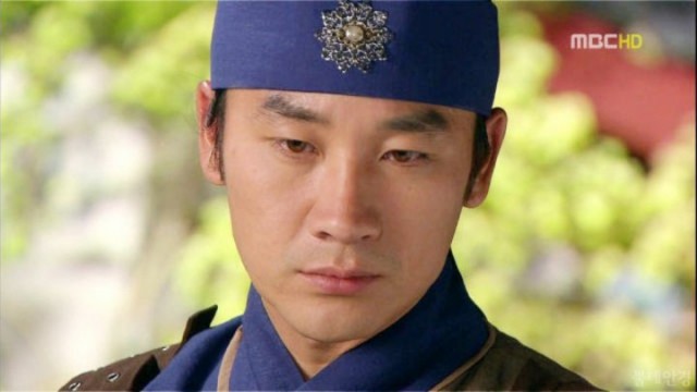 Uhm Tae-woong Fotoğrafı