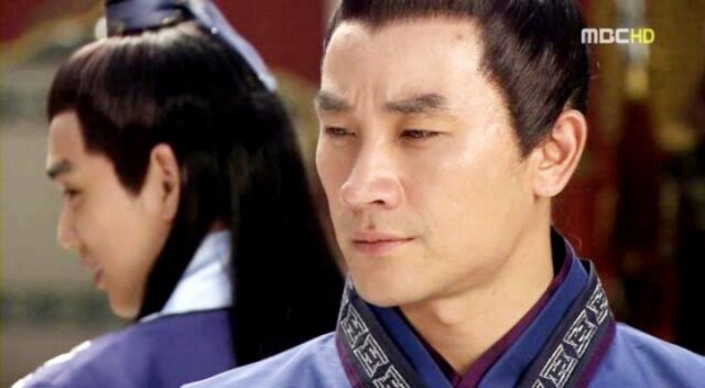 Uhm Tae-woong Fotoğrafı