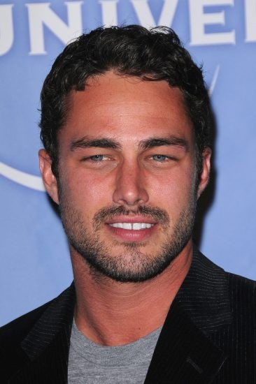 Taylor Kinney Fotoğrafı