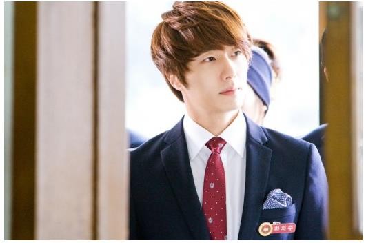 Jung Il Woo Fotoğrafı