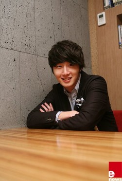 Jung Il Woo Fotoğrafı