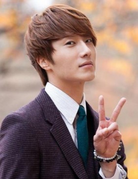 Jung Il Woo Fotoğrafı
