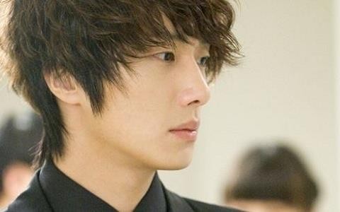 Jung Il Woo Fotoğrafı
