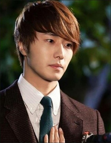 Jung Il Woo Fotoğrafı