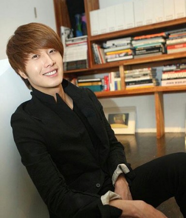 Jung Il Woo Fotoğrafı