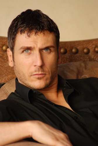 Russell Reynolds Fotoğrafı