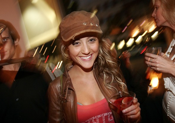 Lauren C. Mayhew Fotoğrafı