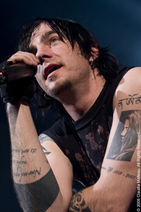 Adam Gontier Fotoğrafı