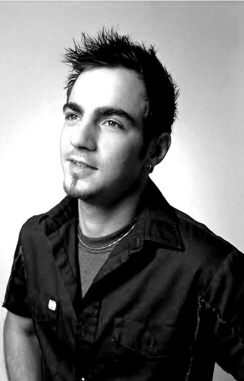Adam Gontier Fotoğrafı