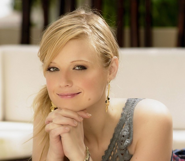 Ana Layevska Fotoğrafı