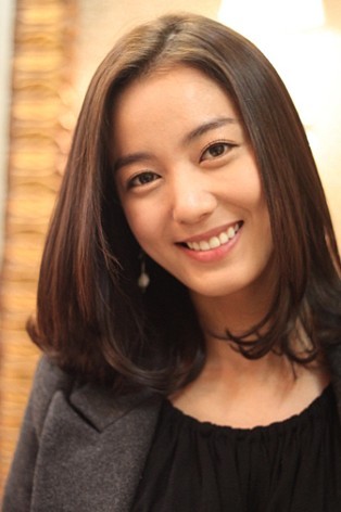 Lee So-Yeon fotoğrafı