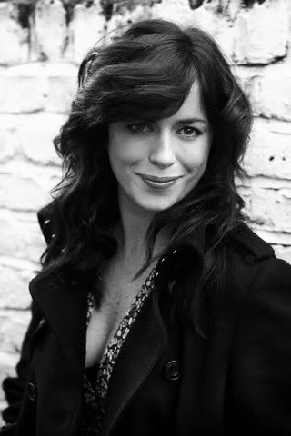 Eve Myles Fotoğrafı
