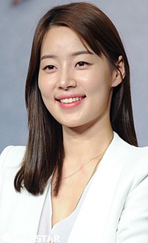 Han Ji-hye Fotoğrafı