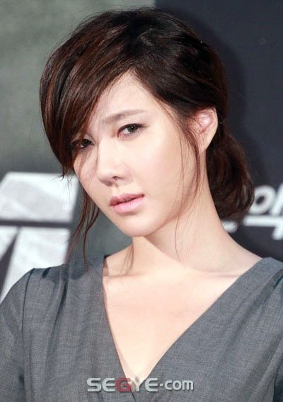 Lee Ji-Ah Fotoğrafı