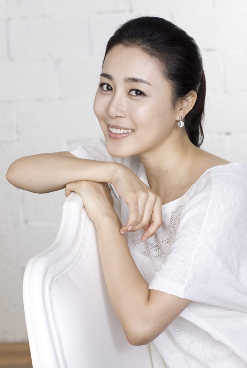 Moon Jung-hee Fotoğrafı