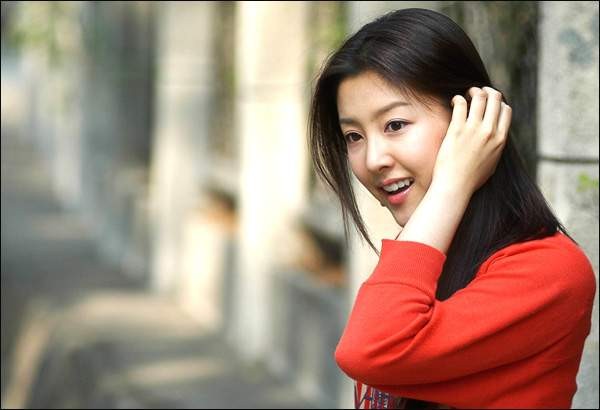 Kang Jung-hwa Fotoğrafı