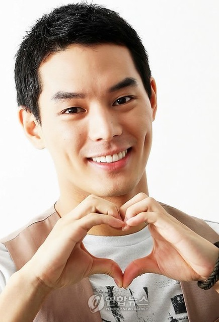 Lee Sun-ho fotoğrafı