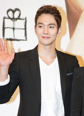 Lee Kyu Han Fotoğrafı