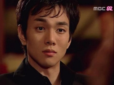 Lee Kyu Han fotoğrafı