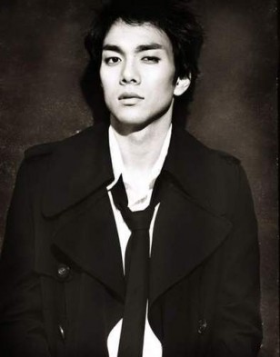 Lee Kyu Han fotoğrafı