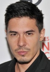 Lewis Tan fotoğrafı