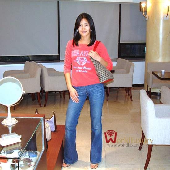 Lee Eon Jeong fotoğrafı