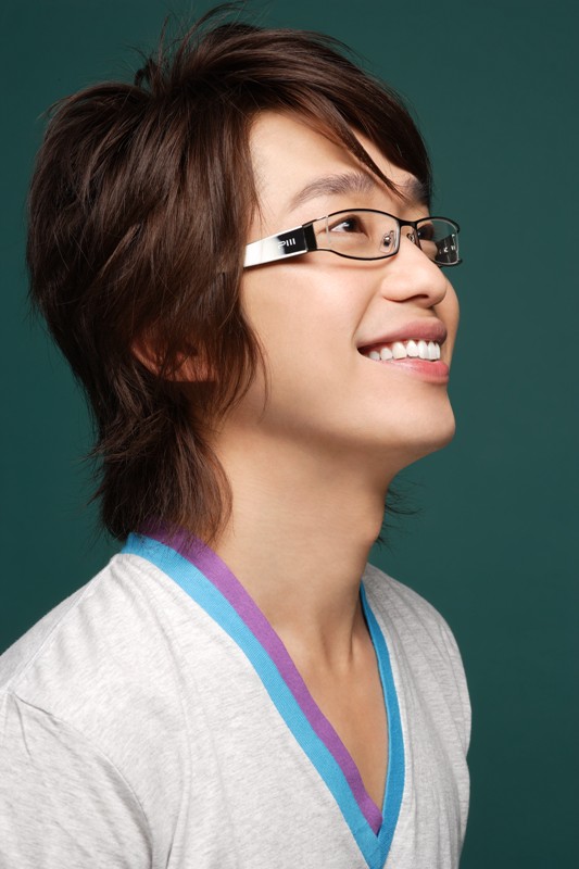 Nicholas Teo fotoğrafı