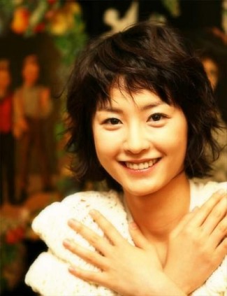 Jeong Yoo-mi (i) Fotoğrafı