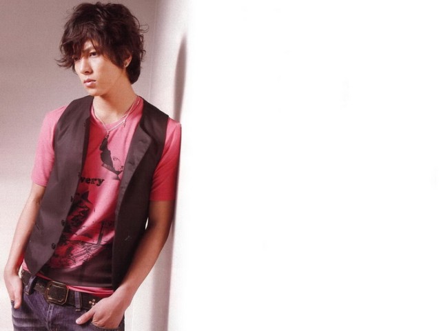 Tomohisa Yamashita Fotoğrafı