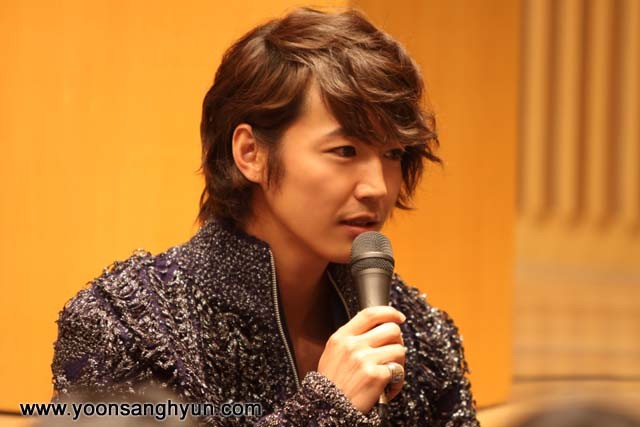 Yoon Sang-hyun Fotoğrafı