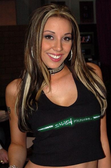 Delilah Strong fotoğrafı