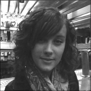 April Pearson Fotoğrafı