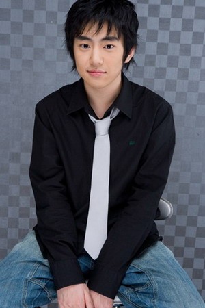 Ahn Yong-joon Fotoğrafı