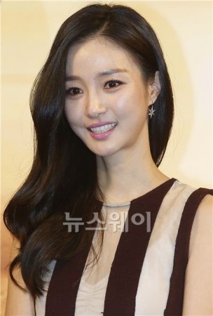 Kang Ye-sol fotoğrafı