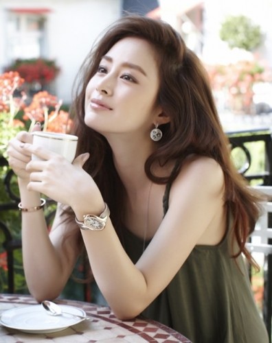Kim Tae-hee Fotoğrafı