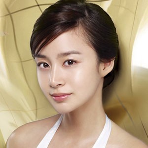 Kim Tae-hee Fotoğrafı