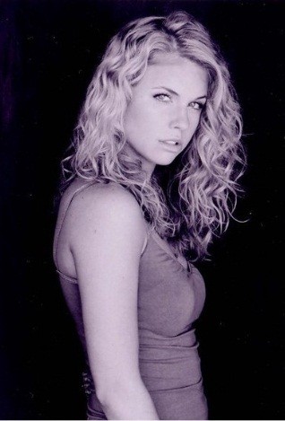 Michelle Pierce fotoğrafı