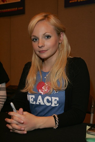 Georgia Moffett Fotoğrafı