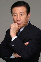 Hwang Bum Sik fotoğrafı